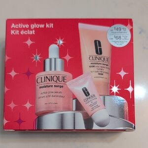 Clinique Moisture Surge Active Glow Kit - Pink and Silver